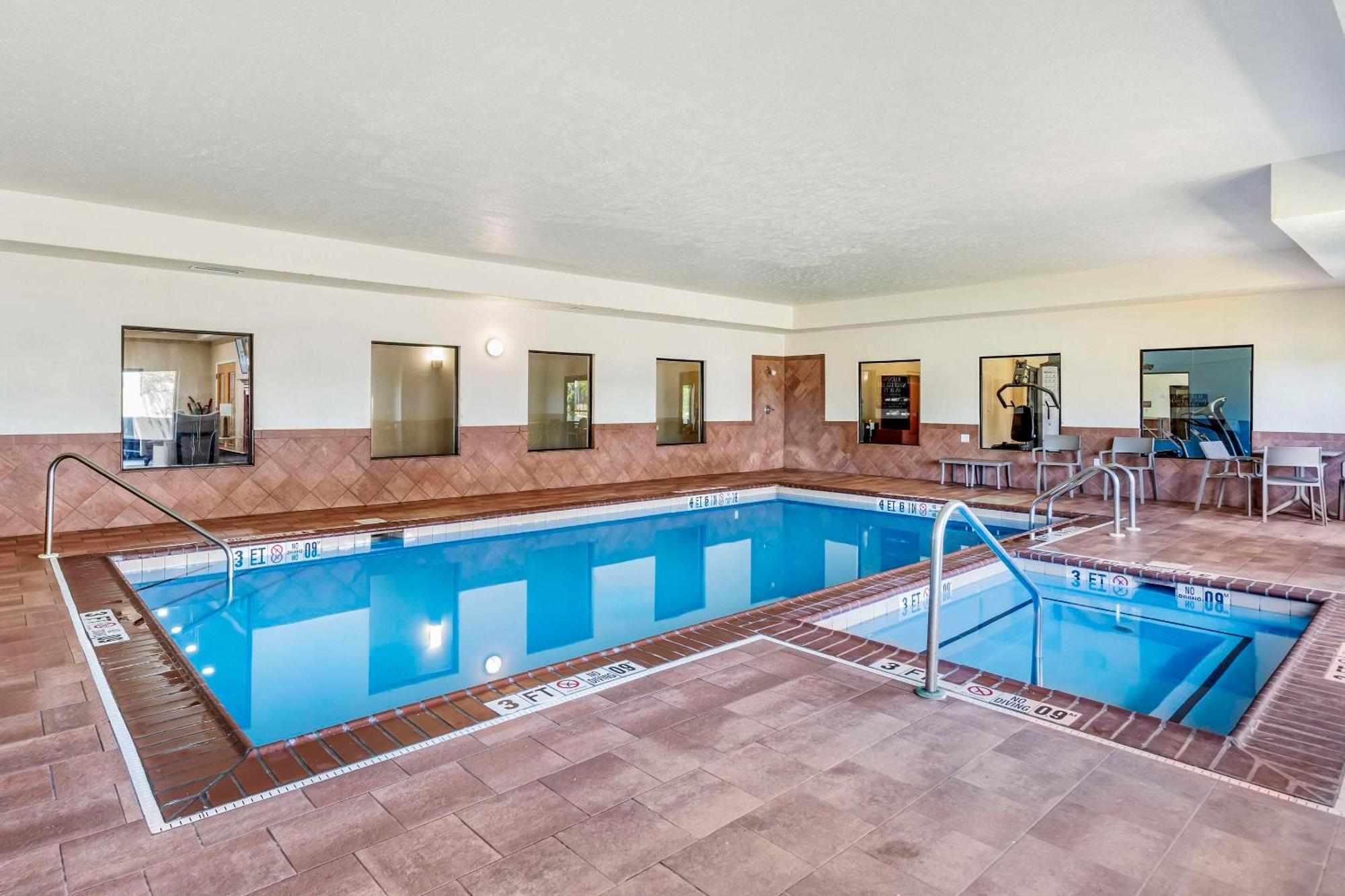 Comfort Suites Merrillville Near Us 30 Екстер'єр фото